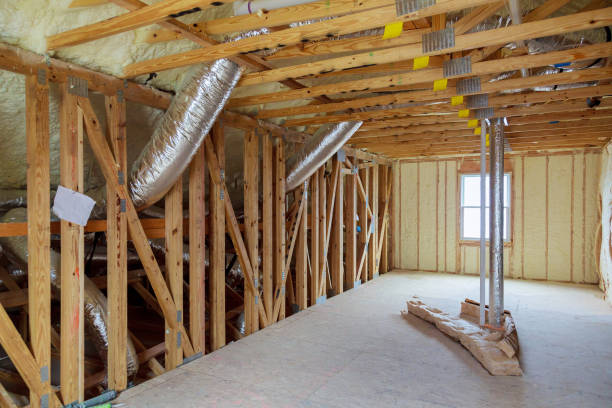 Best Garage Insulation Installation  in Country Clu, MO